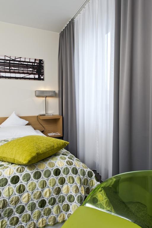 Tryp By Wyndham Frankfurt Hotel Frankfurt am Main Værelse billede